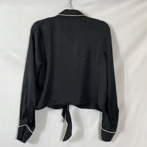 Wilfred Aritzia Blouse Top Shirt M Black Silky Cupro Fabric Sustainable Vegan. - Picture 3 of 12